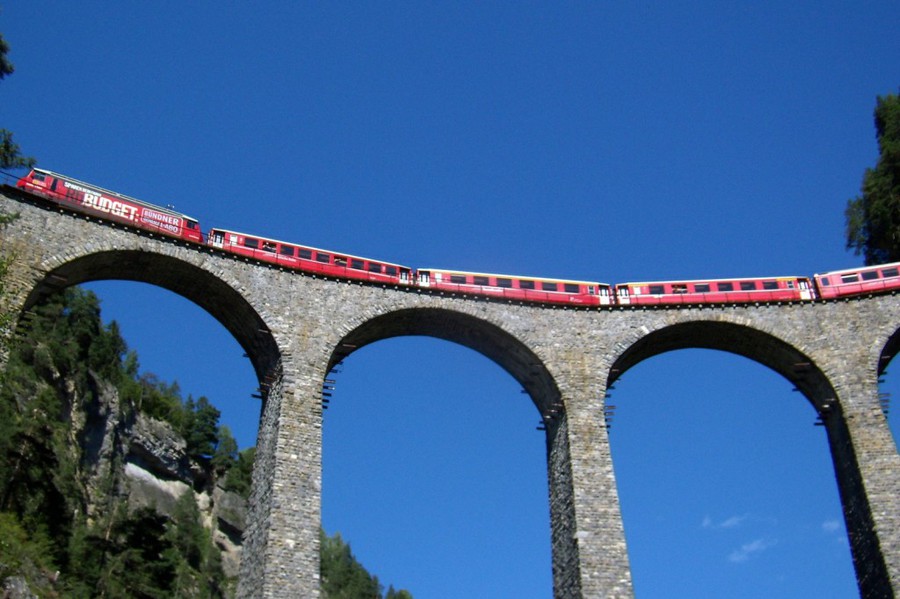 Large glacier express internet